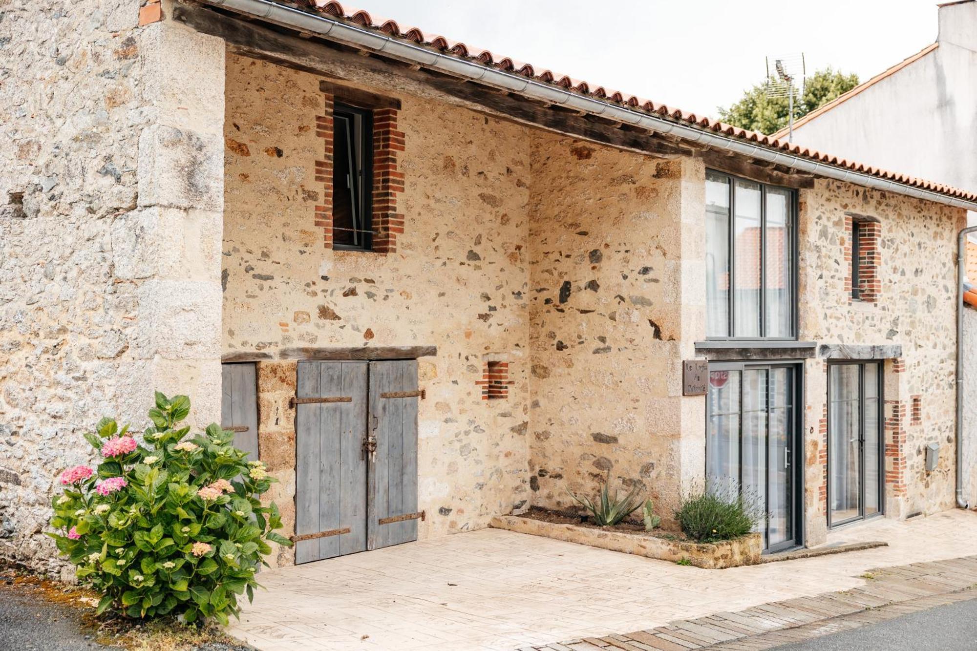 Le Logis Du Prieure Villa Les Châtelliers-Châteaumur Eksteriør bilde